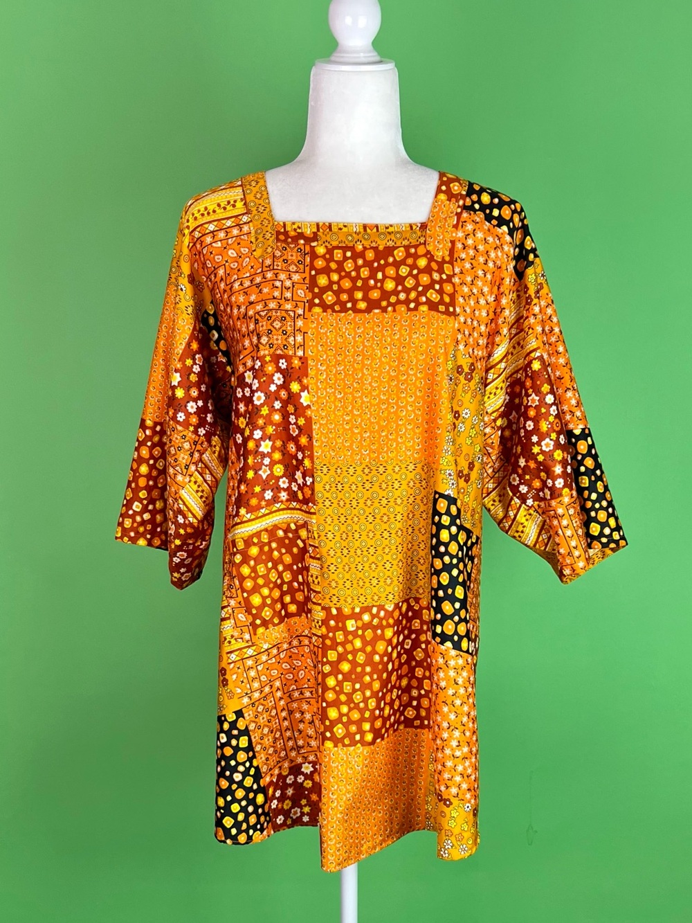 Vintage 70s Orange Yellow Brown Patchwork Print Smock Apron